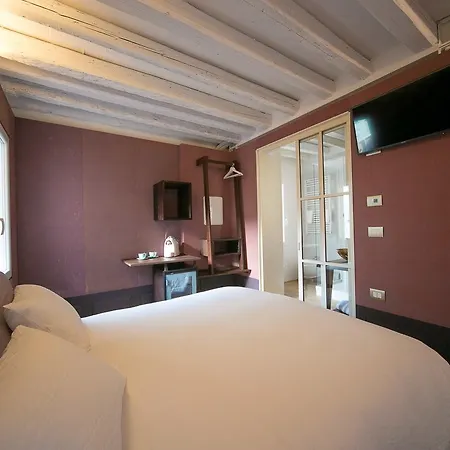 Casa Sansera 4*