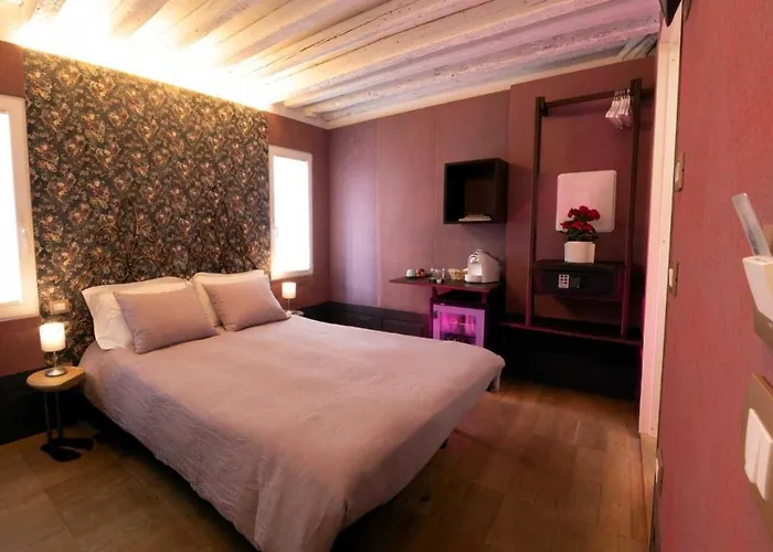 Casa Sansera Bed & Breakfast